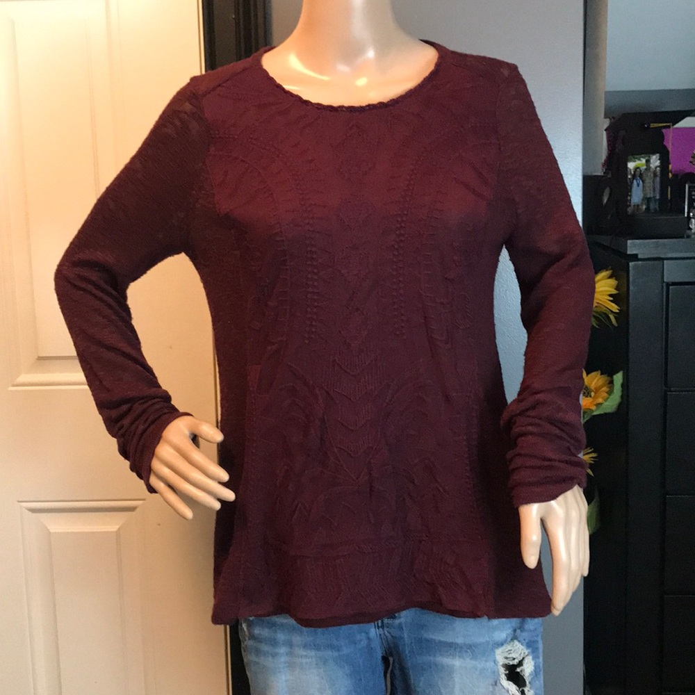 Rewind size medium. Maroon with design long sleeve